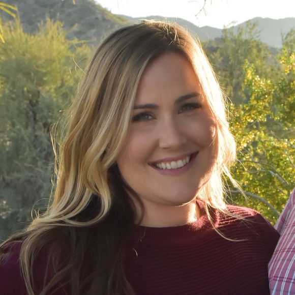 Meet your Posher, Cari - Picture 1 of 1